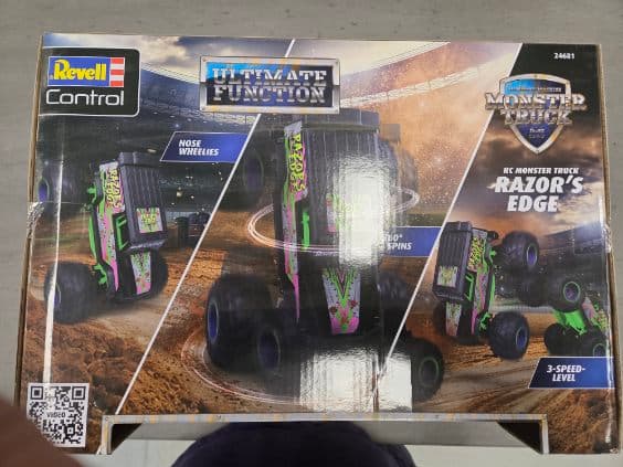 Revell Control Razor Edge RC Monster Truck - 2.4 GHz thumbnail