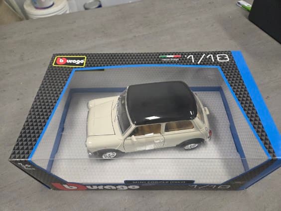 Bugaro 1969 Mini Cooper Diecast Model