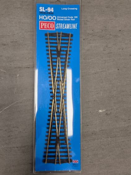 Peco HO Scale Long Crossing - Code 100