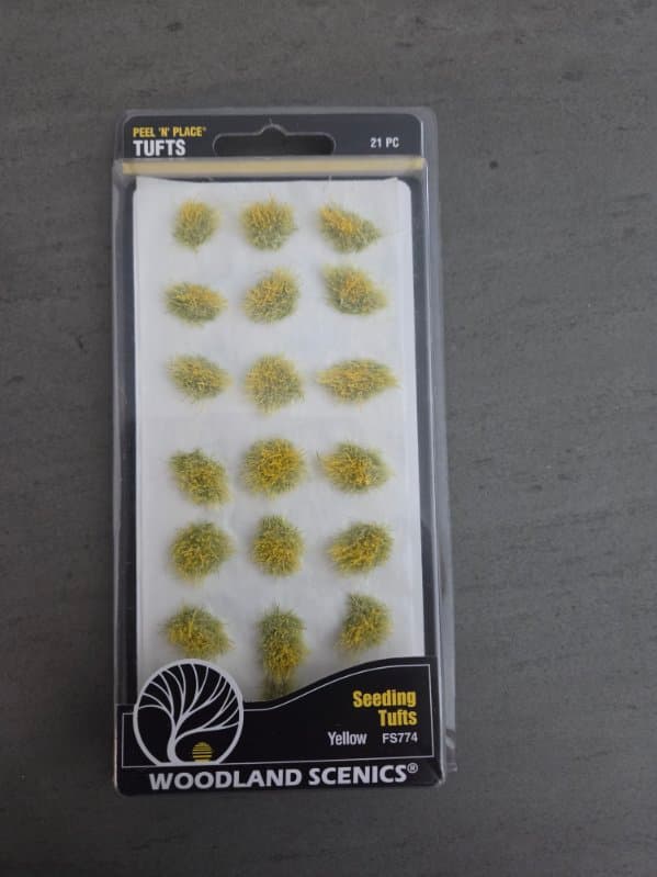 Woodland Scenics HO Scale Yellow Seedling Tuffs thumbnail