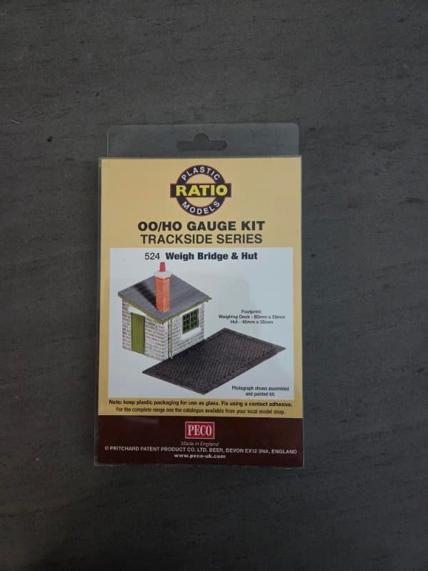 Peco HO Scale Weighbridge and Hut - Trackside Series