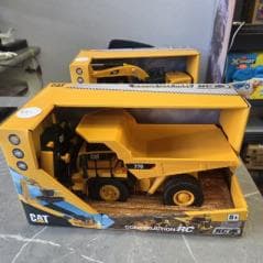CAT RC Construction Tipper