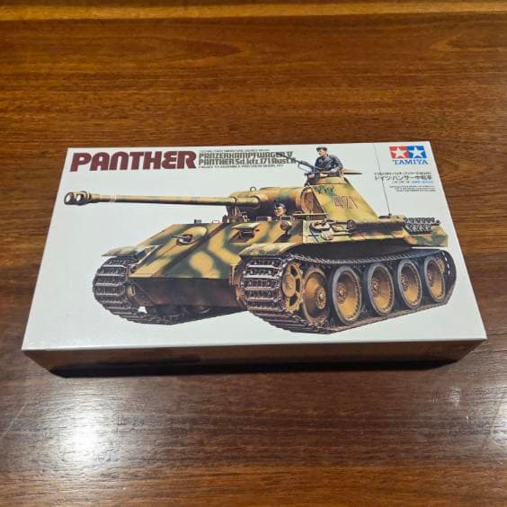 Tamiya Panther Panzer Kamph Wagen V Model Kit