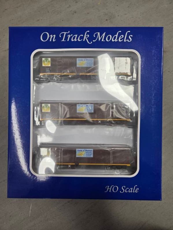 On Track Models HO Scale Banana Wagon - Red Grime, Three Pack thumbnail