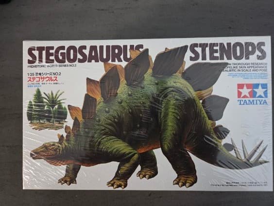 Tamiya Stegosaurus Stentops - 1:35 Scale Model Kit