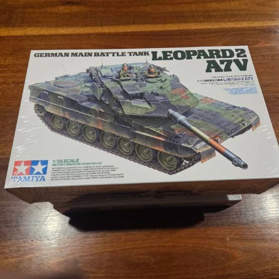 Tamiya Leopard 2 A7V - 1:35 Scale Model Kit