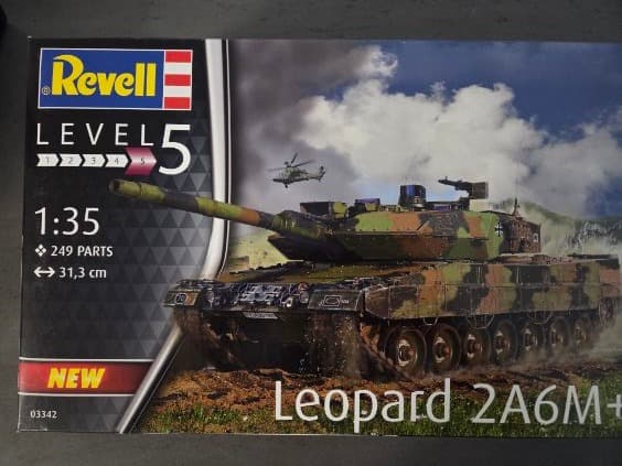 Revell Leopard 2A6M - 1:35 Scale Model Kit