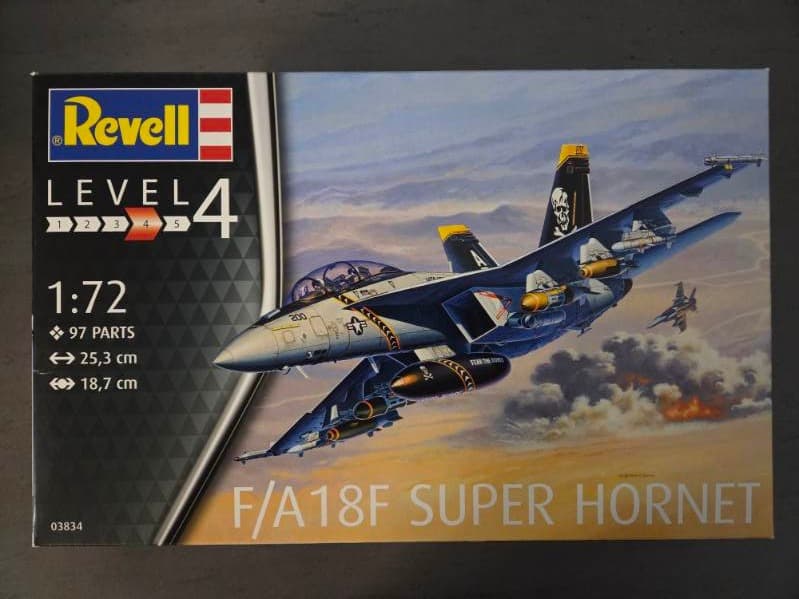 Revell FA18 Super Hornet - 1:72 Scale Model Kit